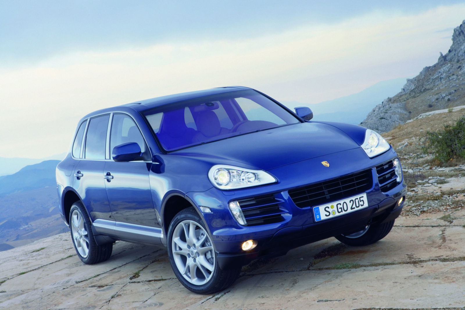 Porsche Cayenne E1