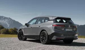 BMW Made A Car That Can Change Colour At The Touch Of A Button