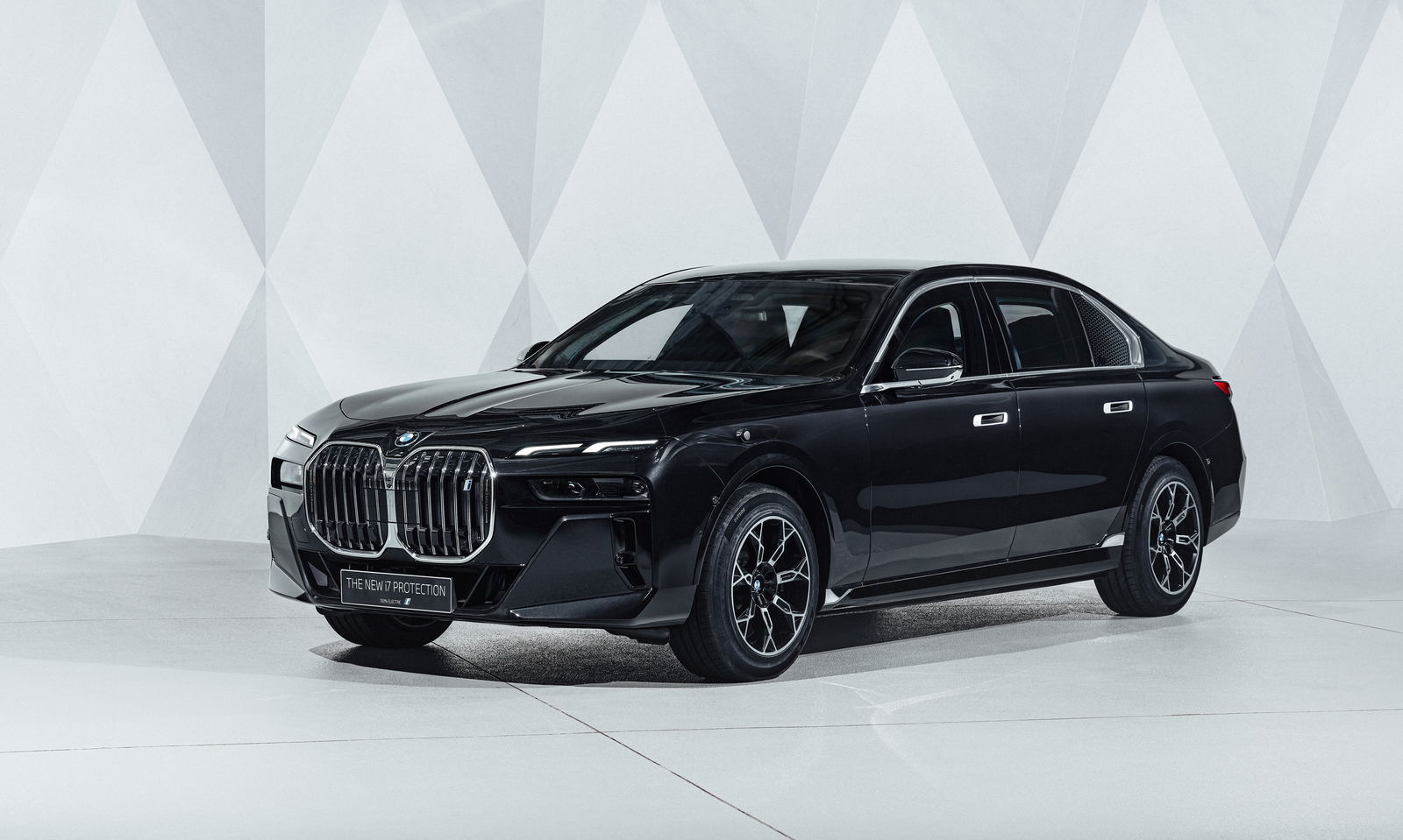 The 544bhp BMW i7 Protection Does 0-62mph In A Reassuringly Slow 9sec