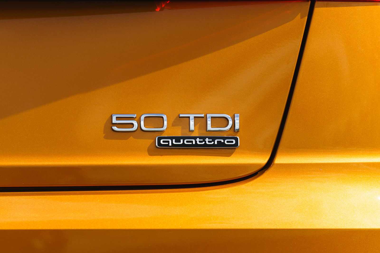 Audi Q7 50 TDI badge