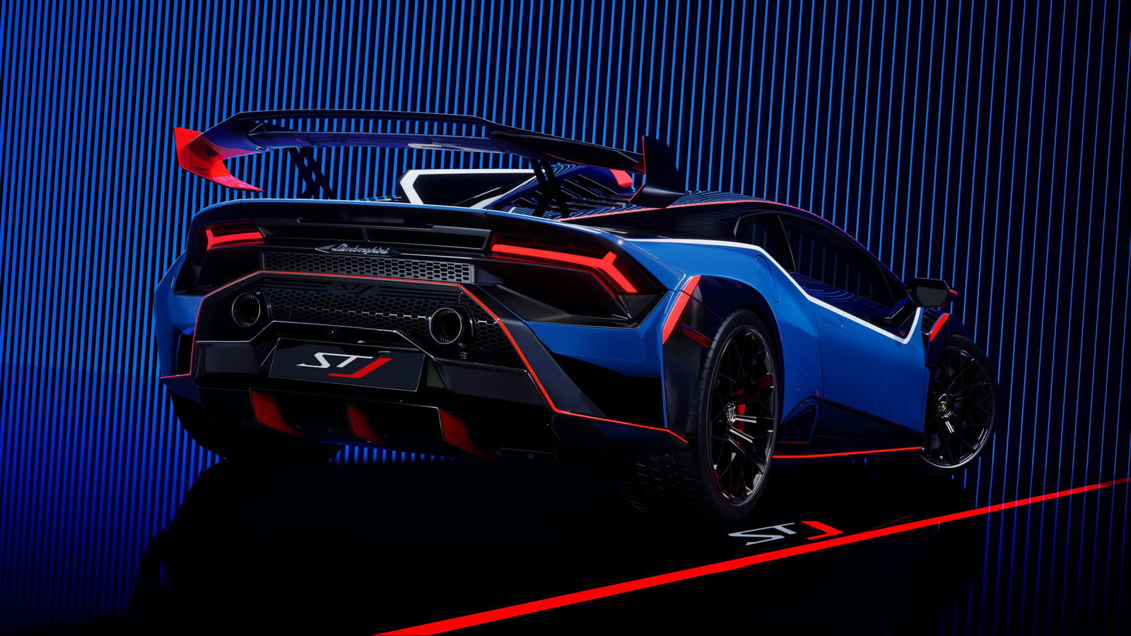 Lamborghini Huracan STJ, rear 3/4