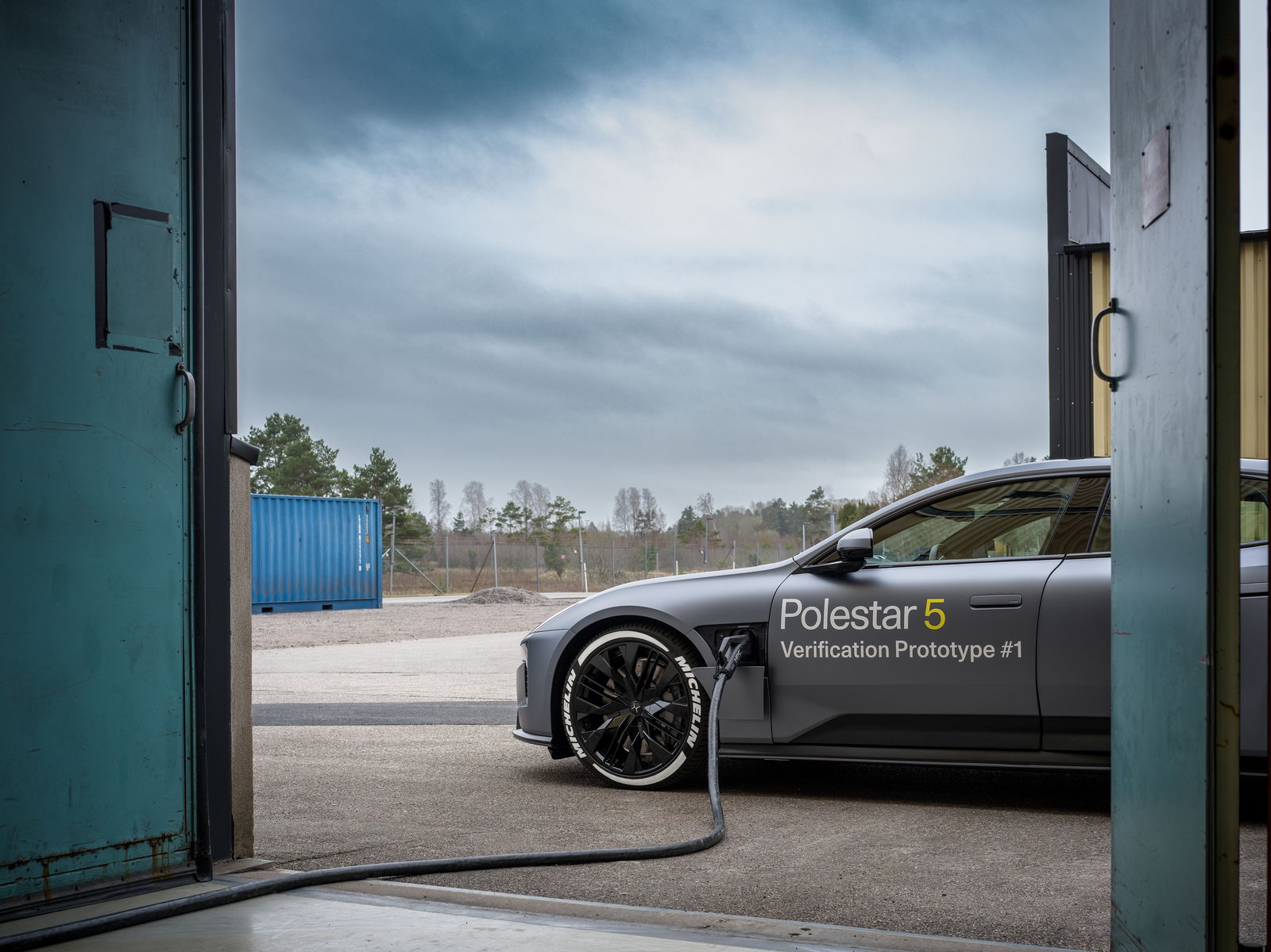 Polestar 5 - charging