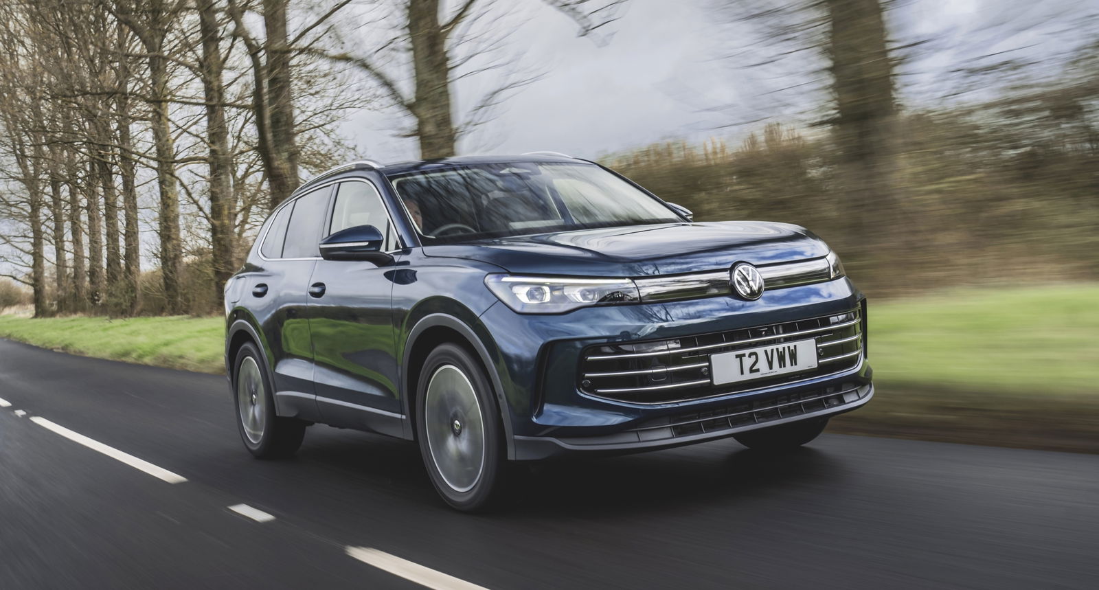 Volkswagen Tiguan - front, dynamic