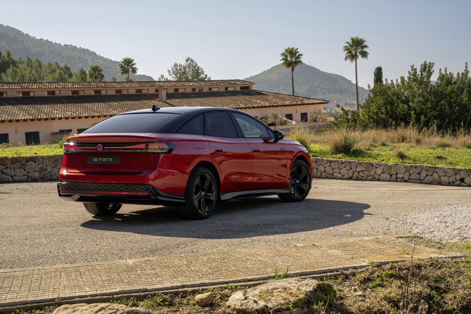 Volkswagen ID.7 GTX - rear