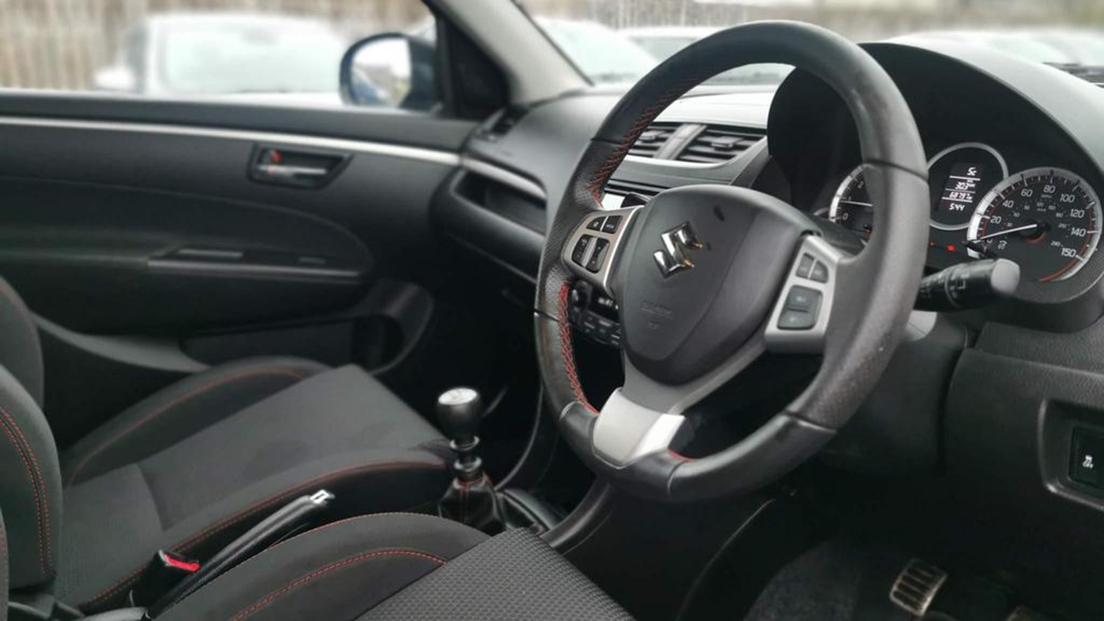 Suzuki Swift Sport ZC32S interior