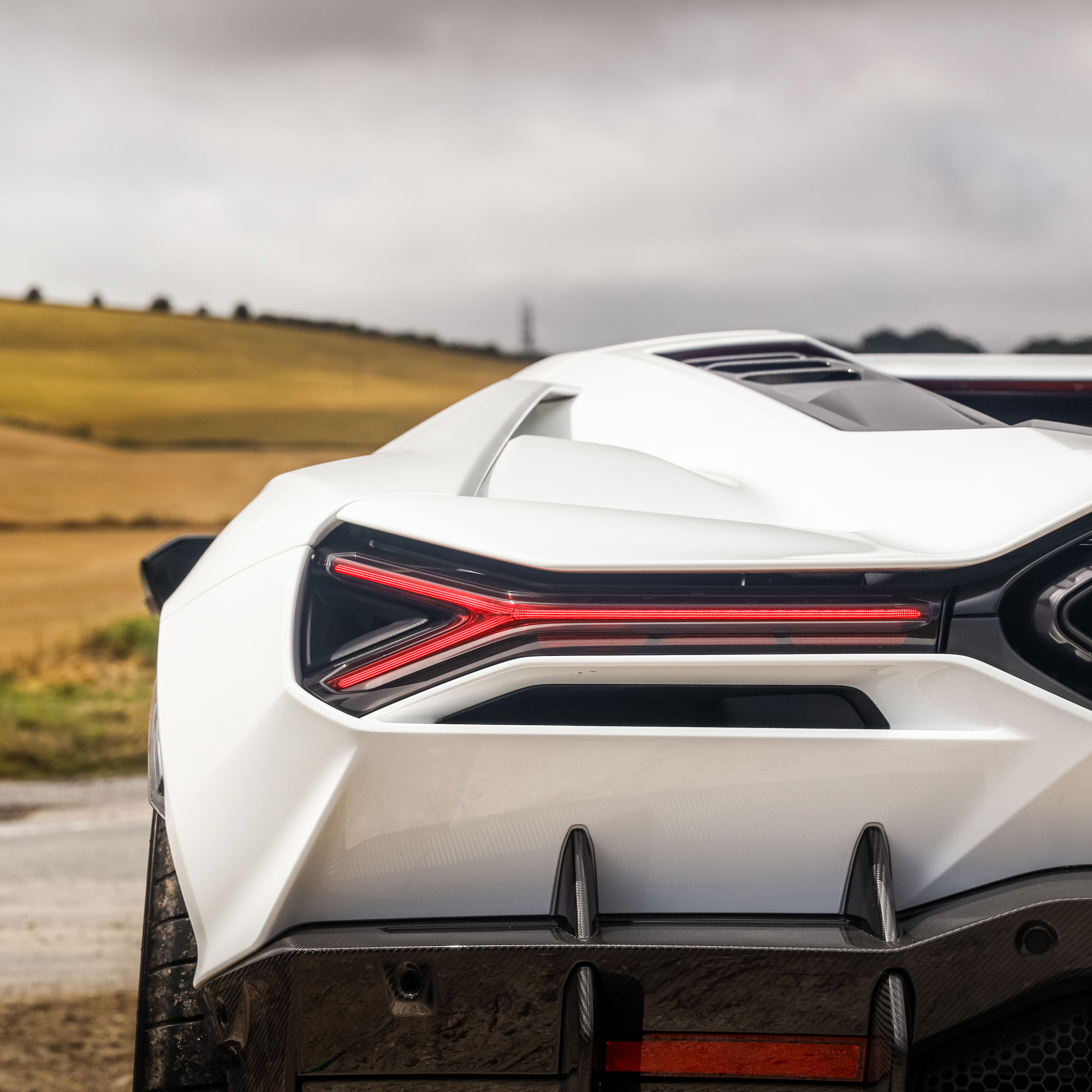 Lamborghini Revuelto - rear