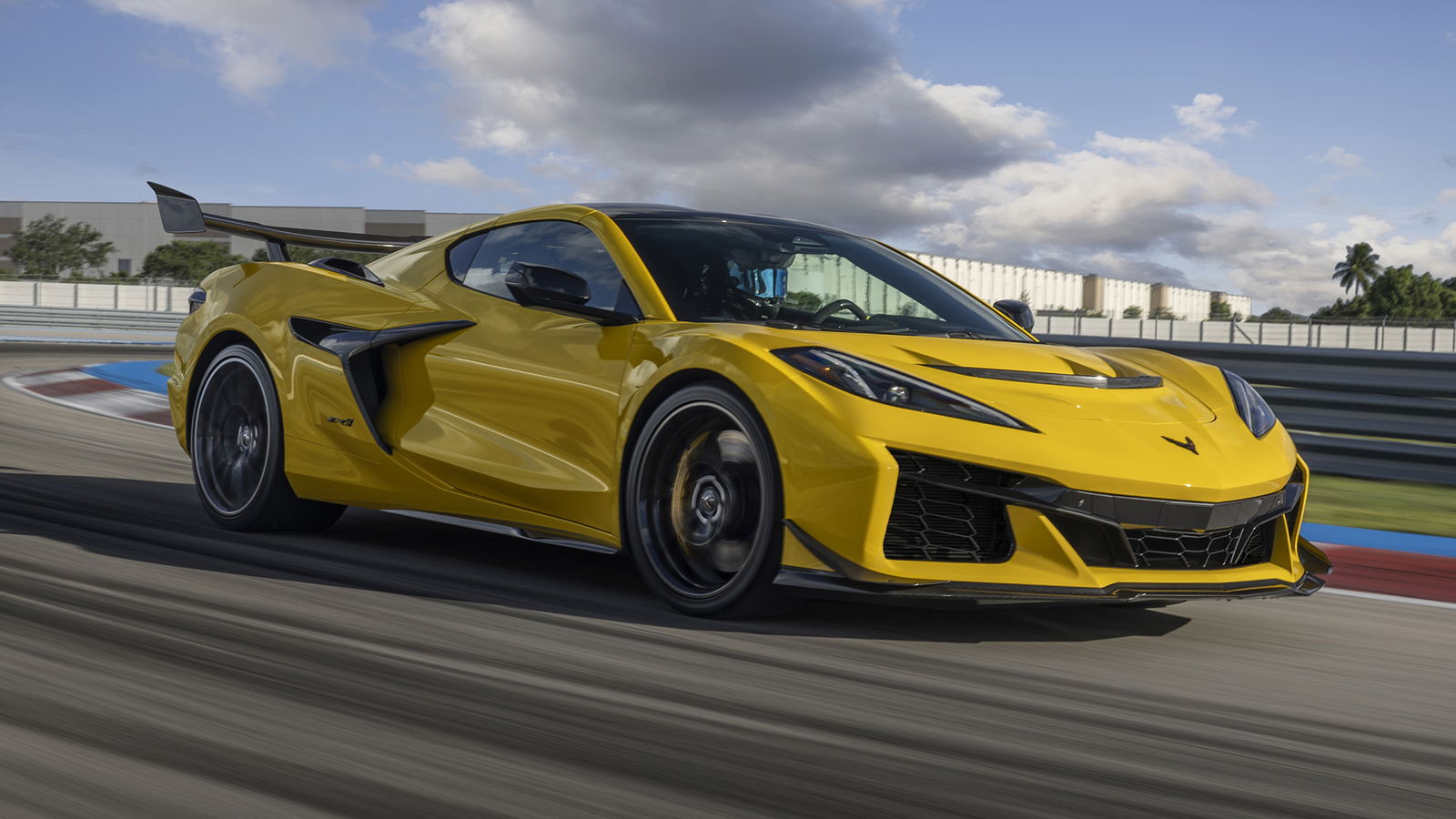 Chevrolet Corvette ZR1 - front