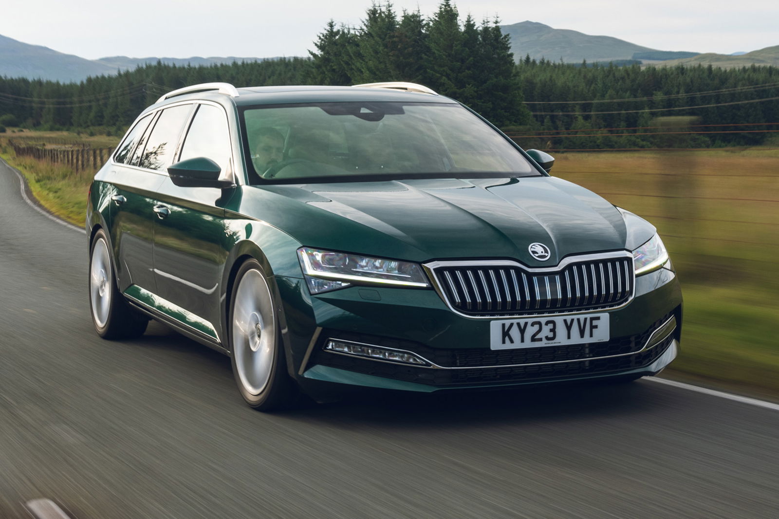 Skoda Superb Sleeper Edition Review: One-Of-A-Kind, Literally | CarThrottle, image size:1600x1066