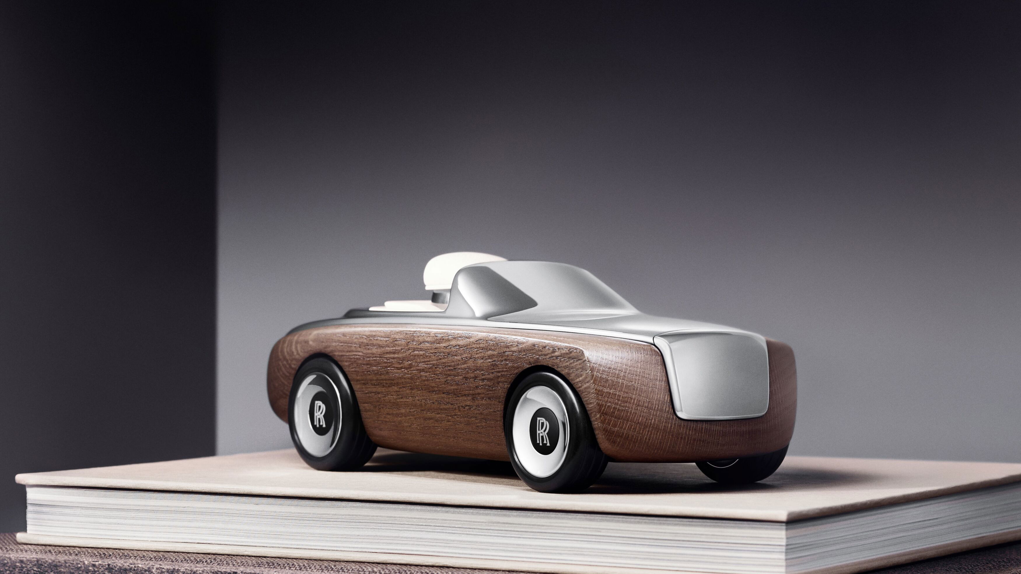 Rolls-Royce Cameo