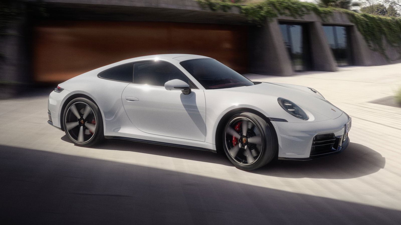 Porsche 911 Carrera S - front