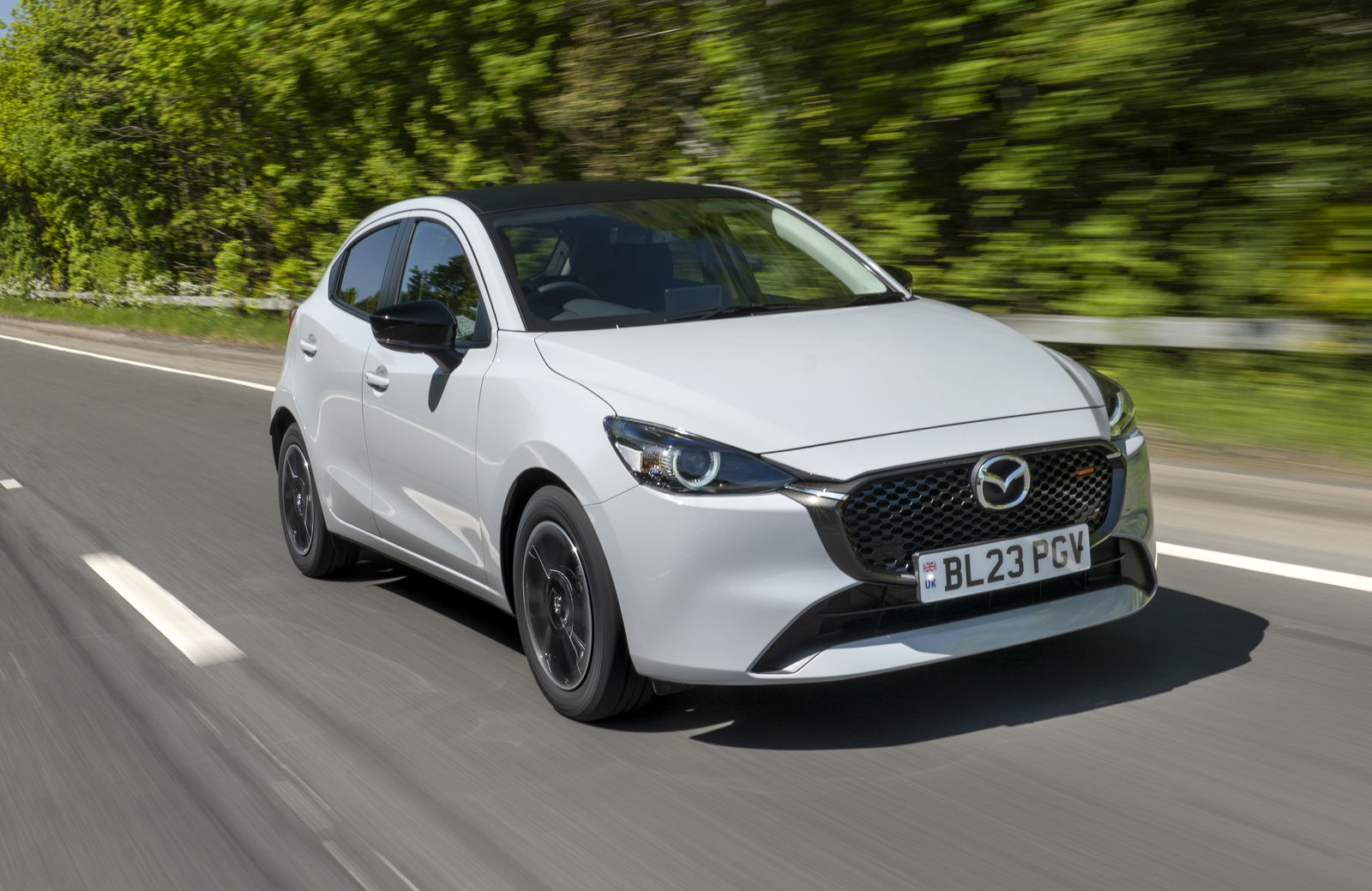 Mazda 2 - front