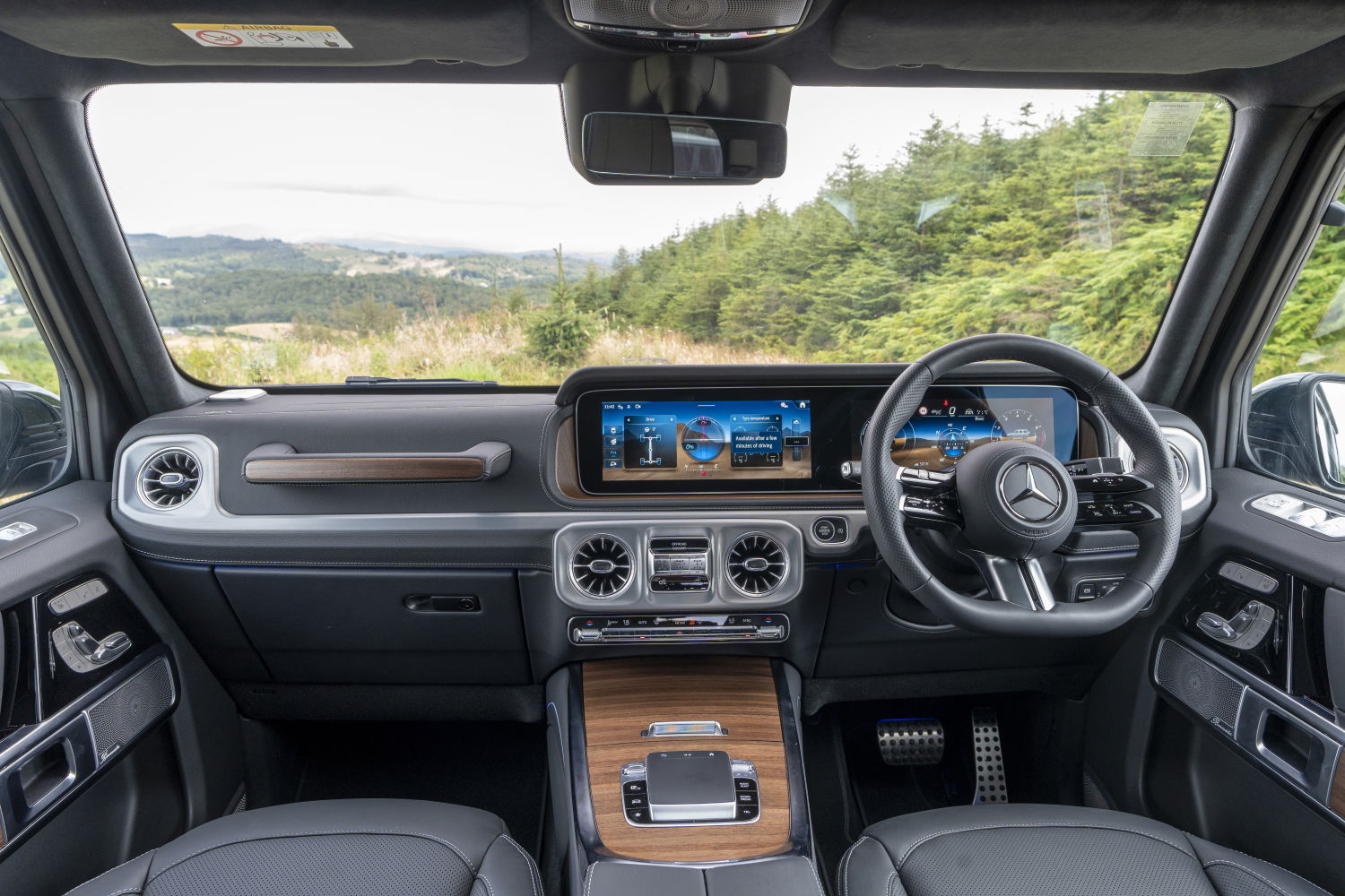Mercedes G-Class - interior