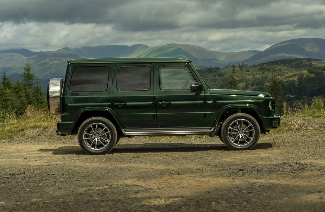 Mercedes G-Class - side