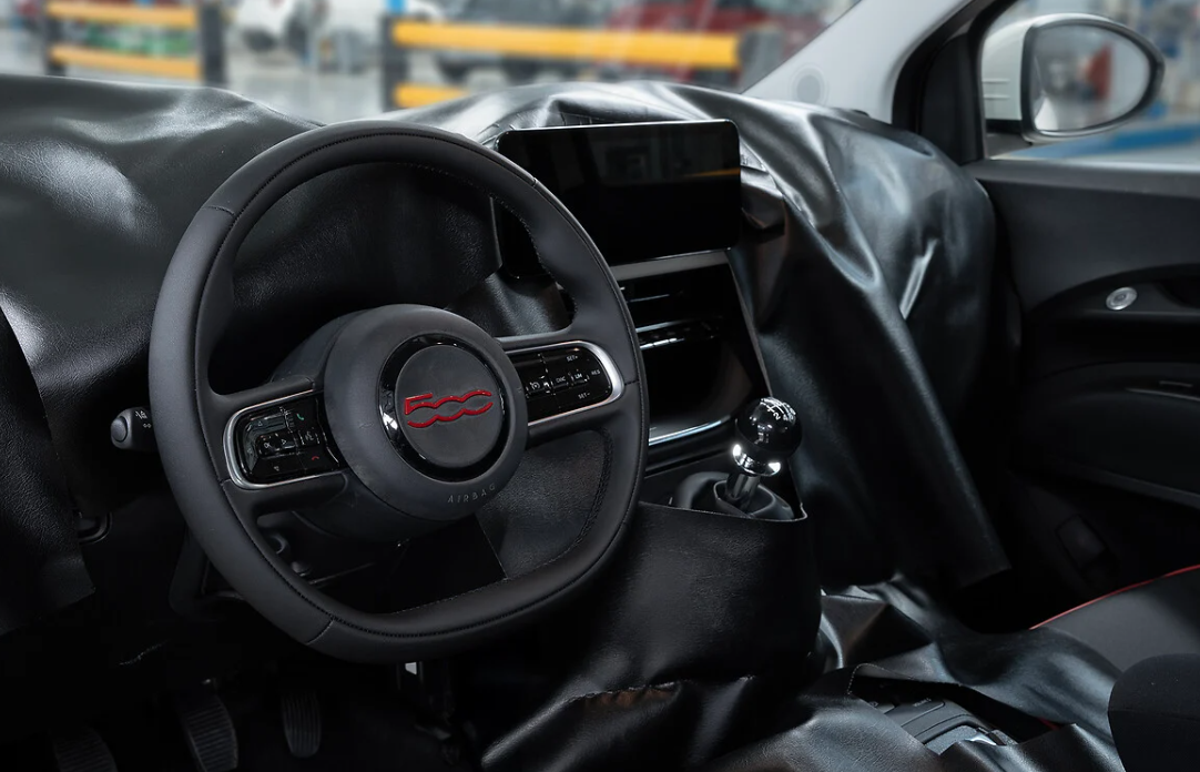 Fiat 500 Hybrid prototype - interior