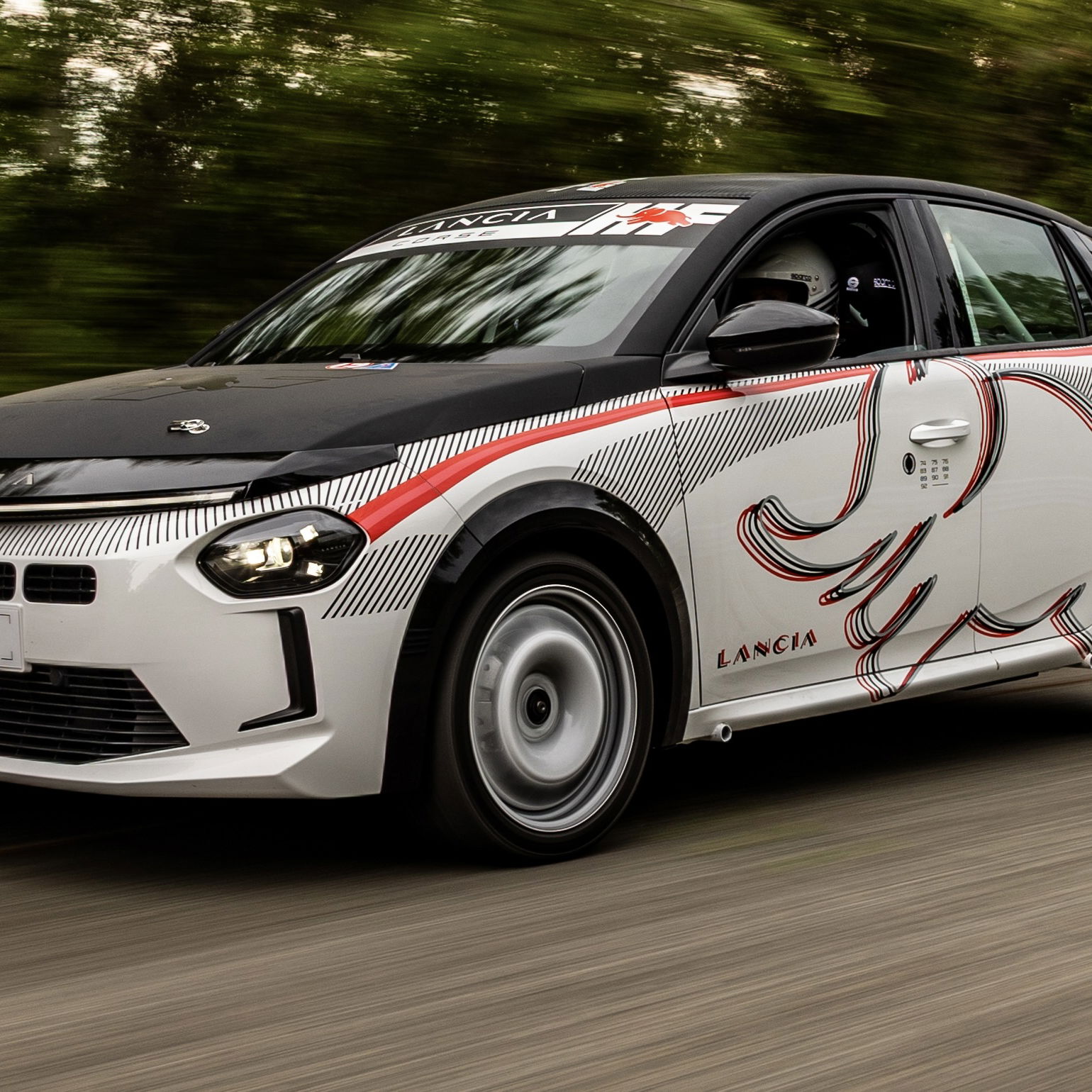 Lancia Ypsilon HF Racing - front