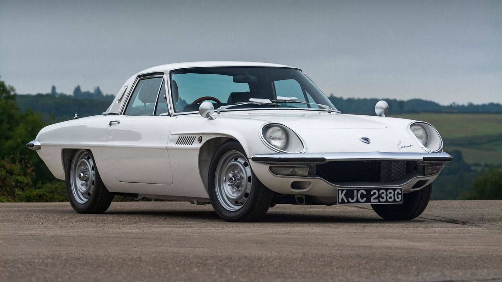 Mazda Cosmo Sport, front