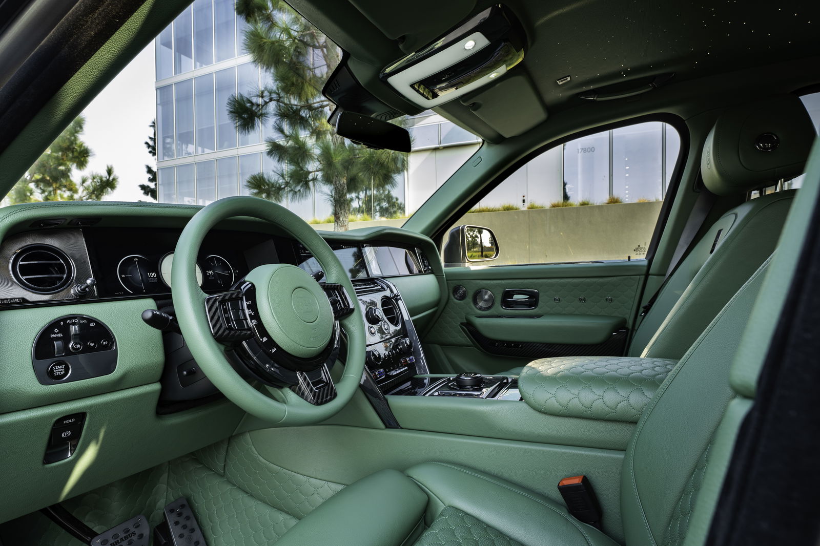Brabus 700 - interior