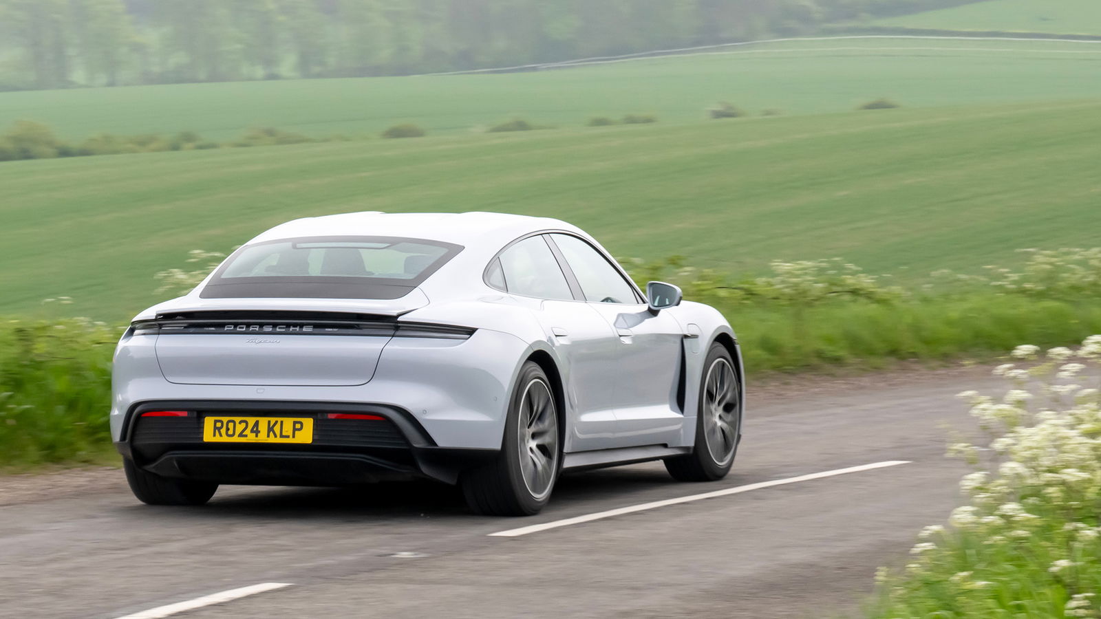 2025 Porsche Taycan, rear