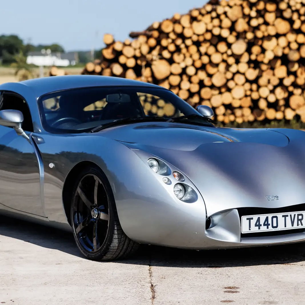 TVR T440R - front
