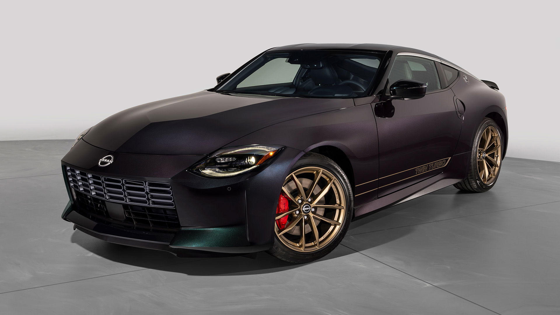 The Nissan Z Just Got The GT-R's Greatest-Ever Colour | CarThrottle