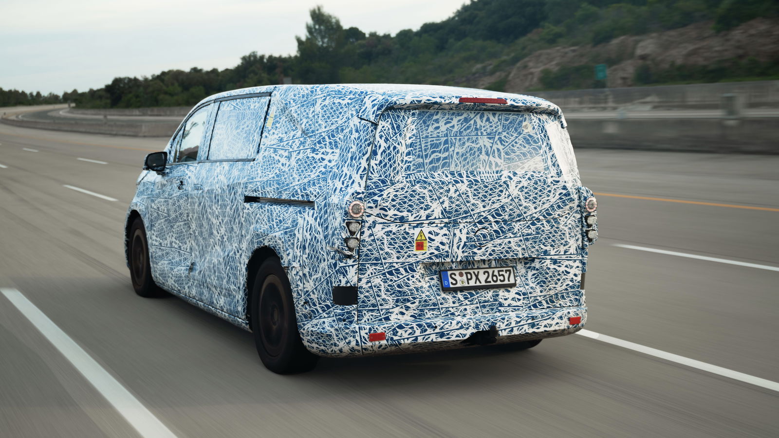 Mercedes VLE prototype - rear