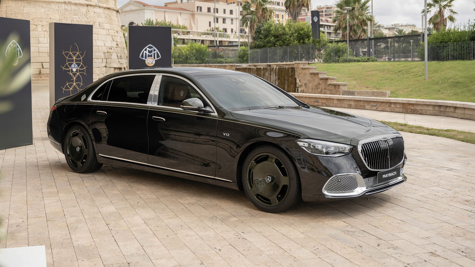 Mercedes-Maybach V12 Edition - front