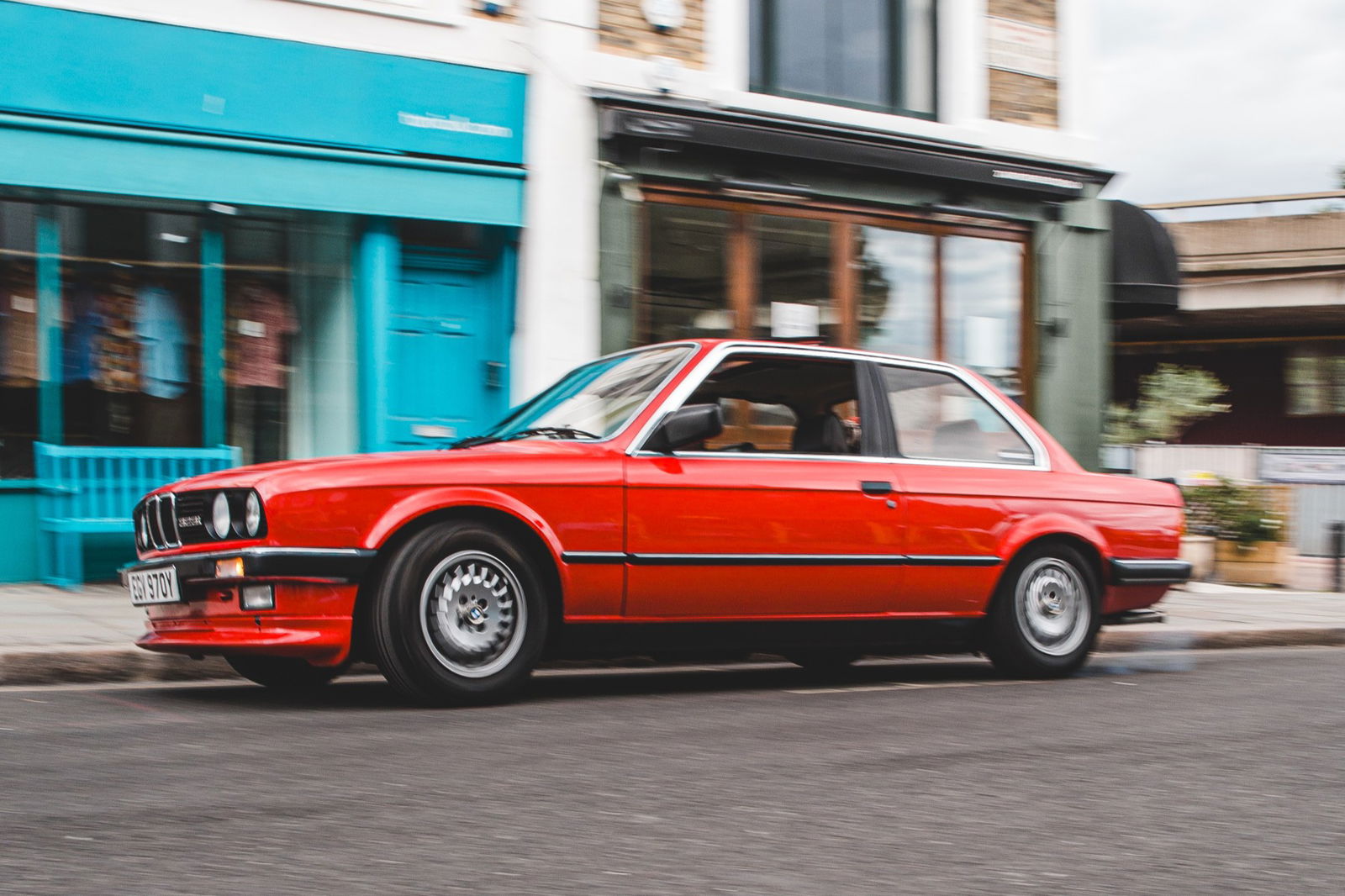 E30 323i Front 3/4 Courtesy of @driveclassics