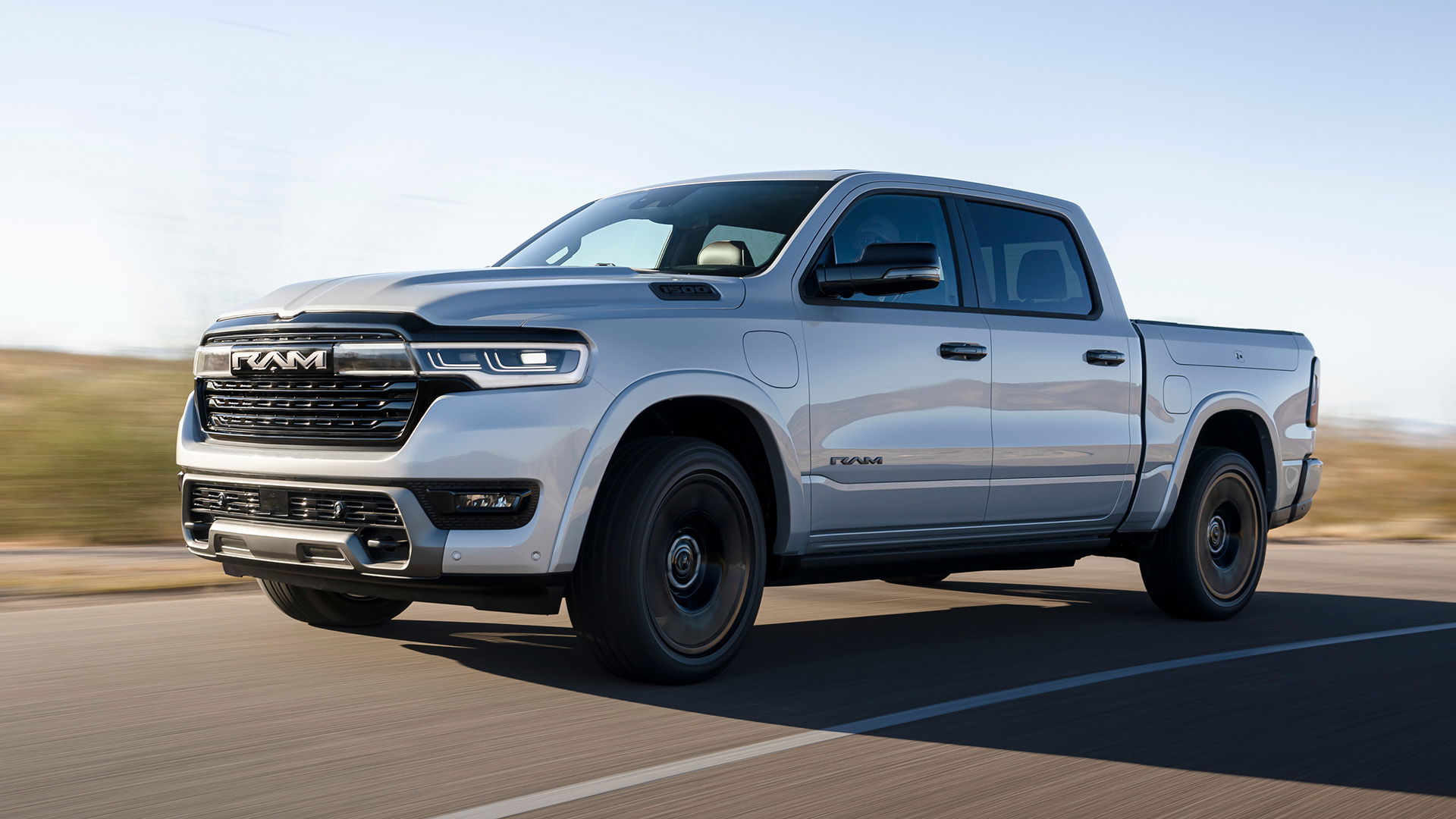 Ram 1500, front