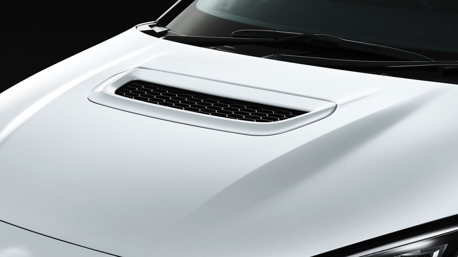 Toyota GR Yaris Aero Performance - bonnet detail