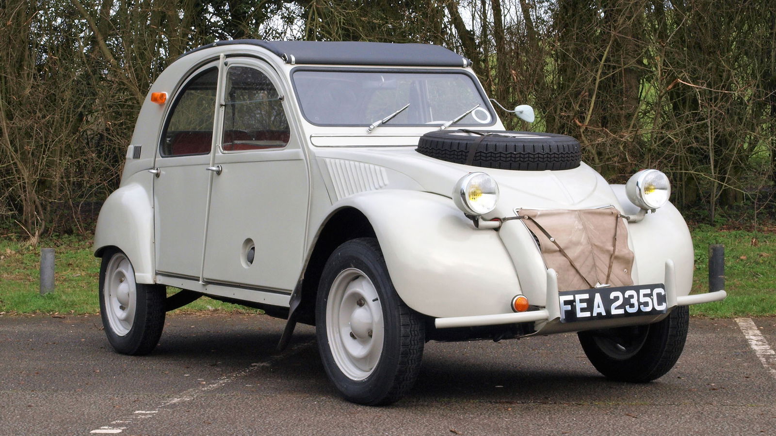 10 Of The Strangest French Cars