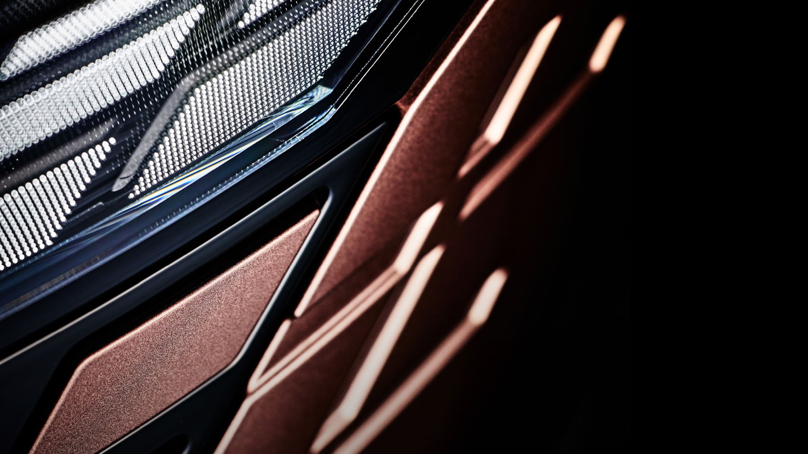 Nissan Elgrand teaser
