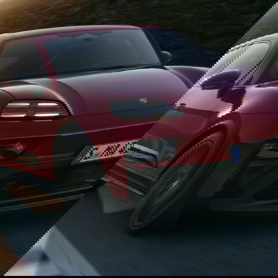 Porsche Macan GTS, front