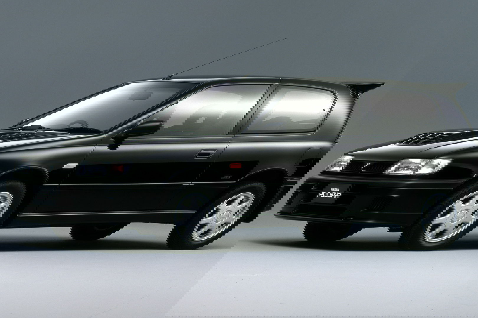 Nissan Pulsar GTI-R, front