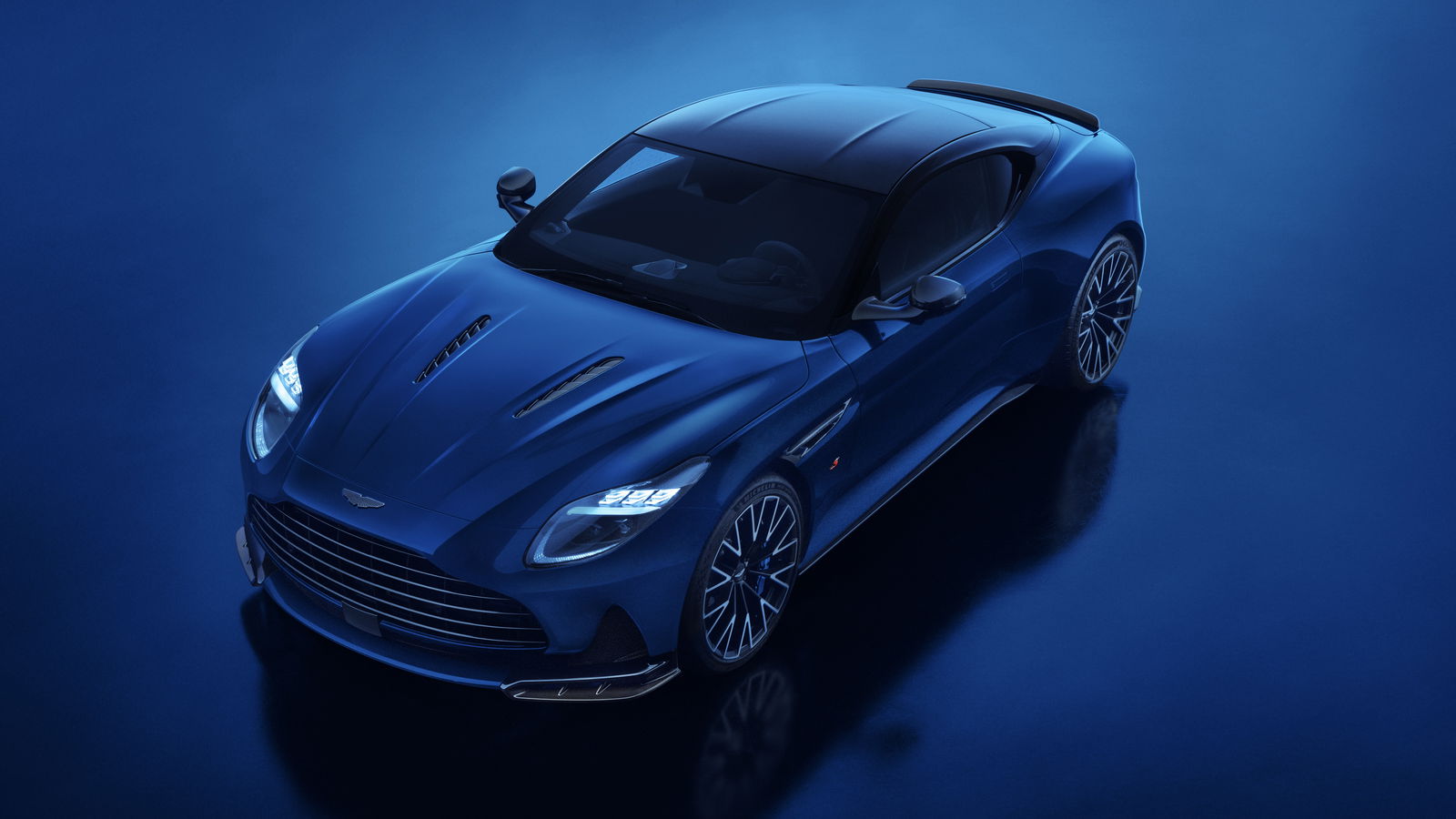 Aston Martin DB12 S - front
