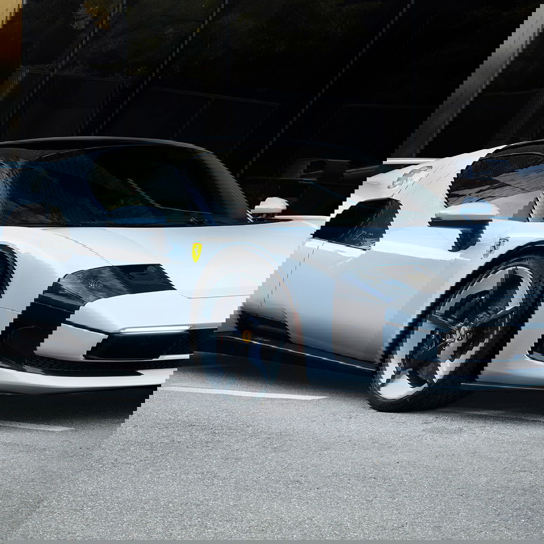 Ferrari SC40, front
