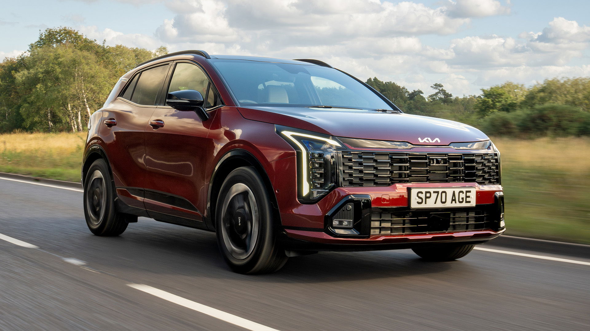 2025 Kia Sportage, front