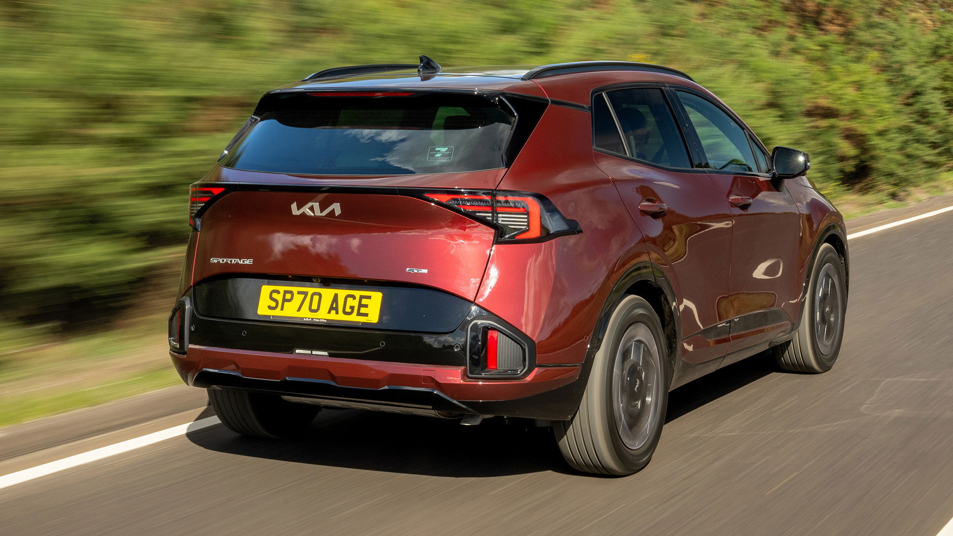 2025 Kia Sportage, rear