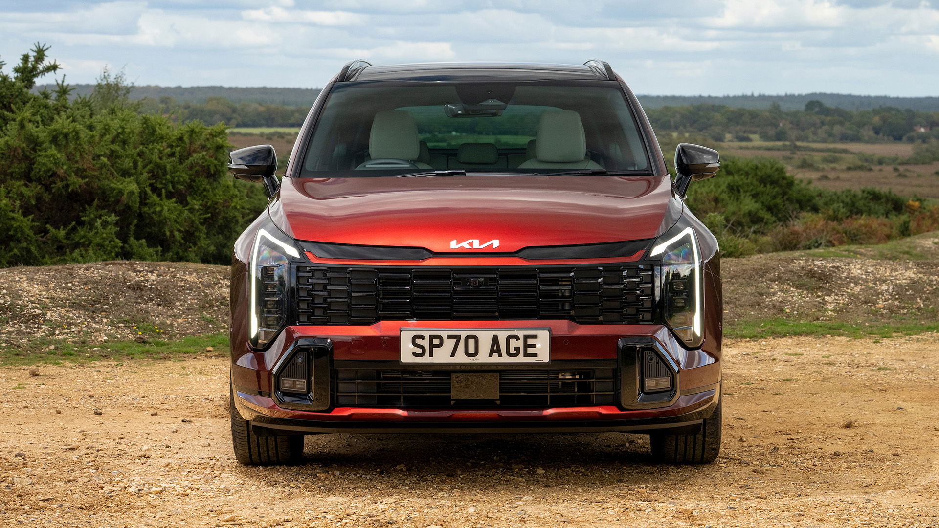 2025 Kia Sportage, front