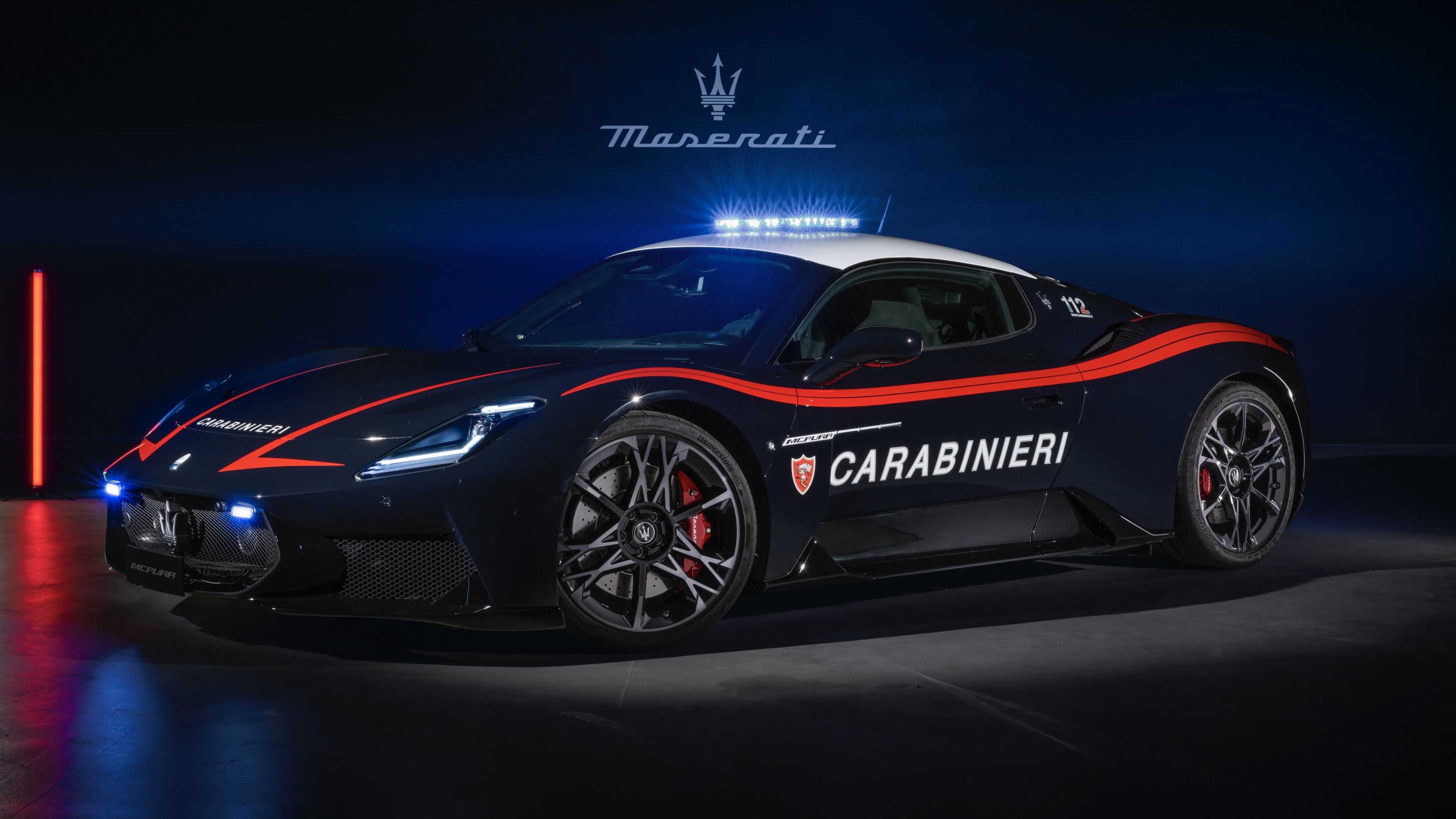 Carabinieri Maserati MCPura - front