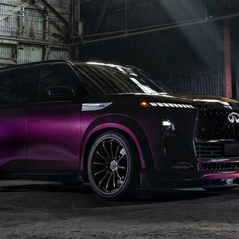 Infiniti QX80 R-Spec - front