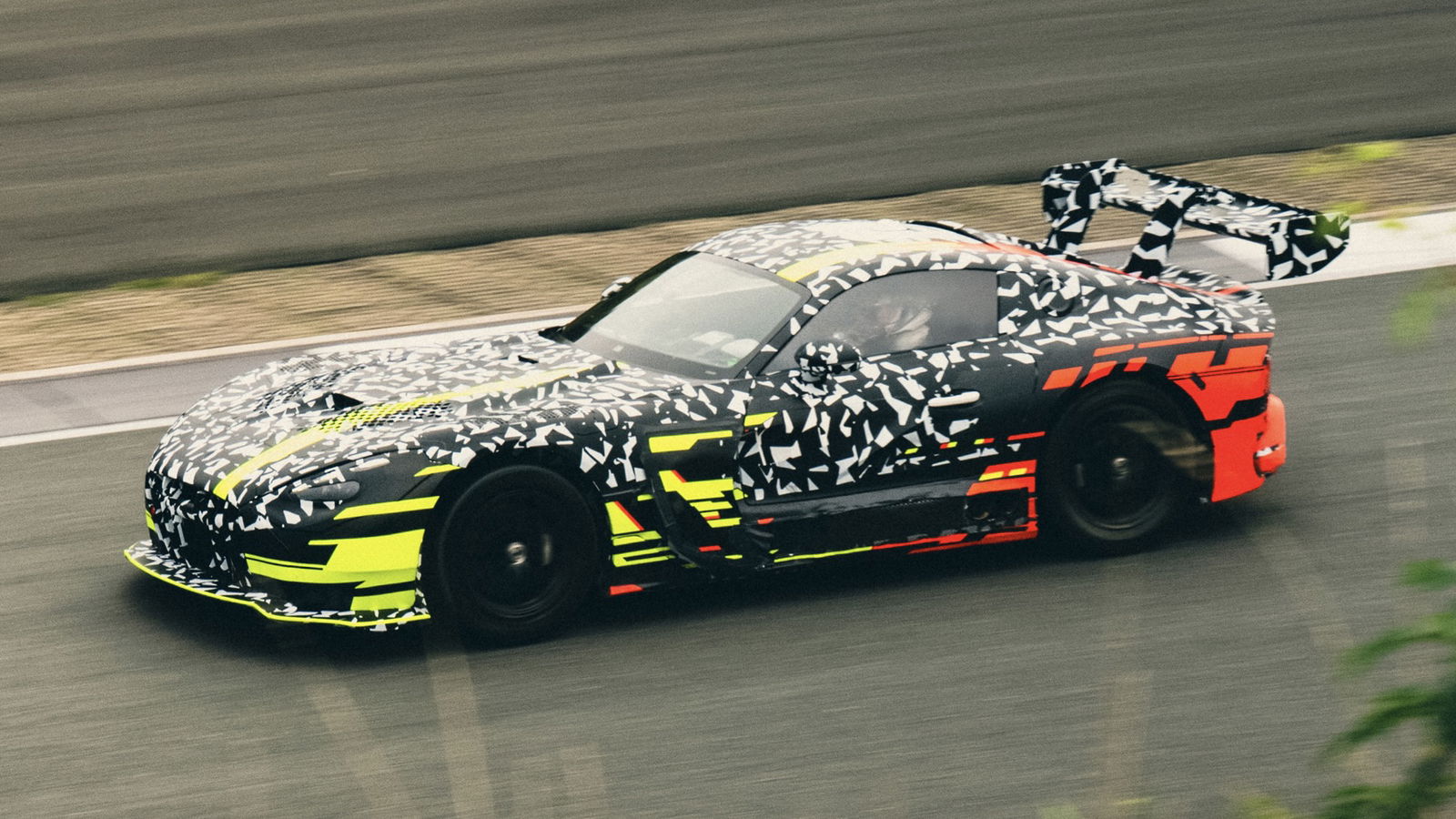 Mercedes-AMG GT Concept Track Sport - front