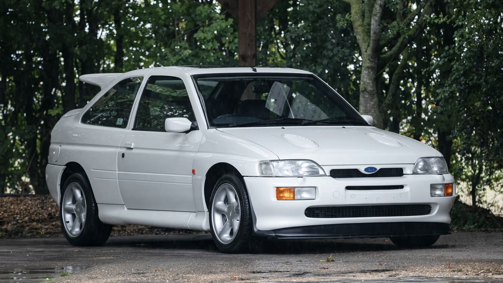 Ford Escort RS Cosworth - front