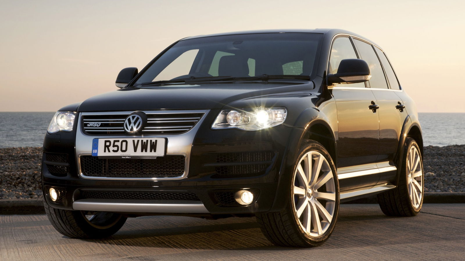 VW Touareg R50 - front