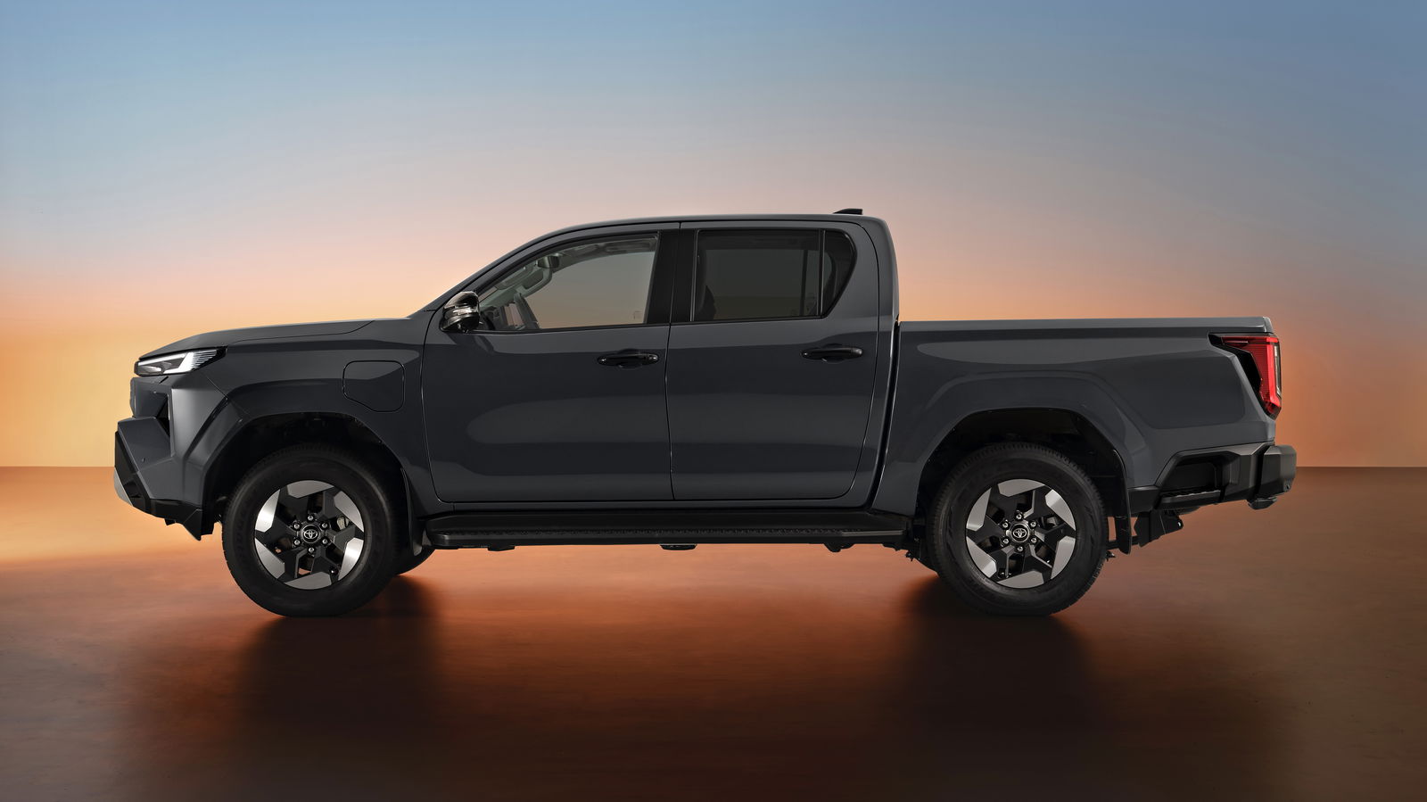 Toyota Hilux BEV - side