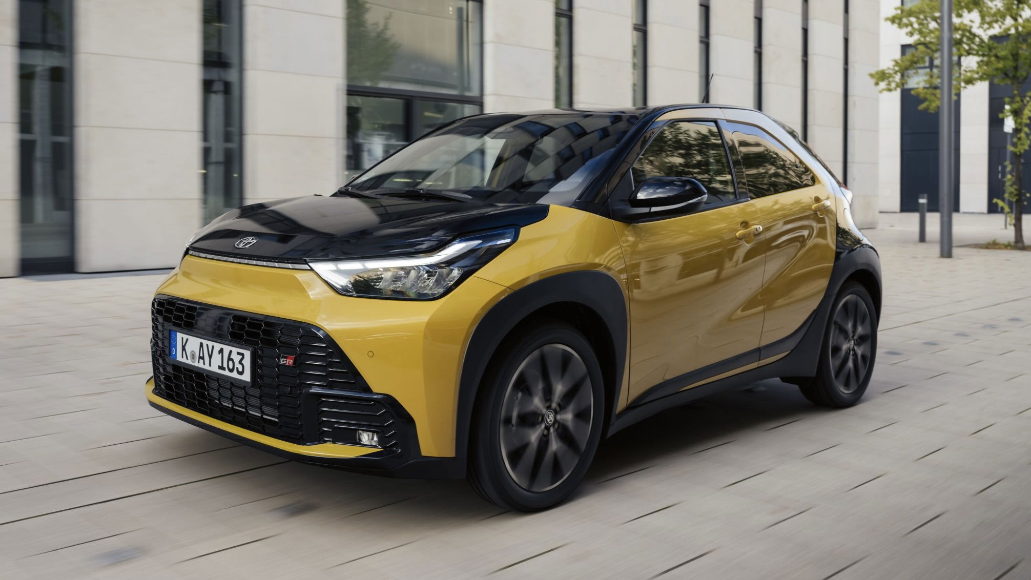 Toyota Aygo X Hybrid GR Sport - front