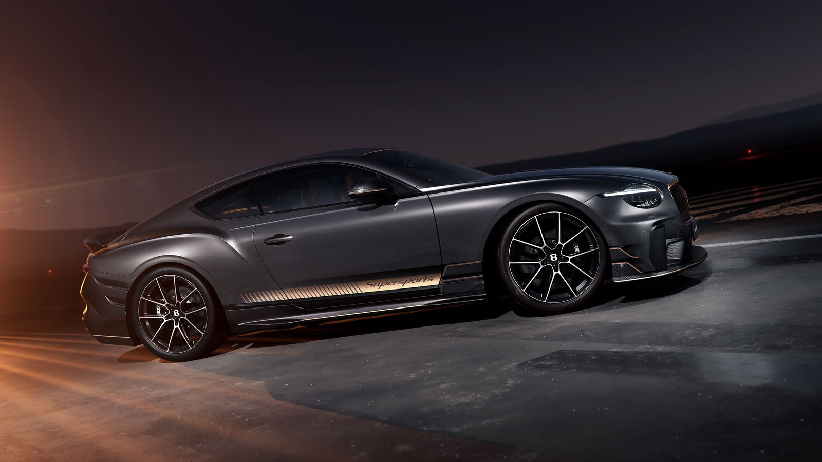 Bentley Continental Supersports - side