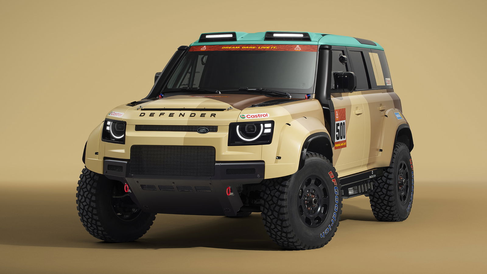 Defender Dakar D7X-R, front 3/4