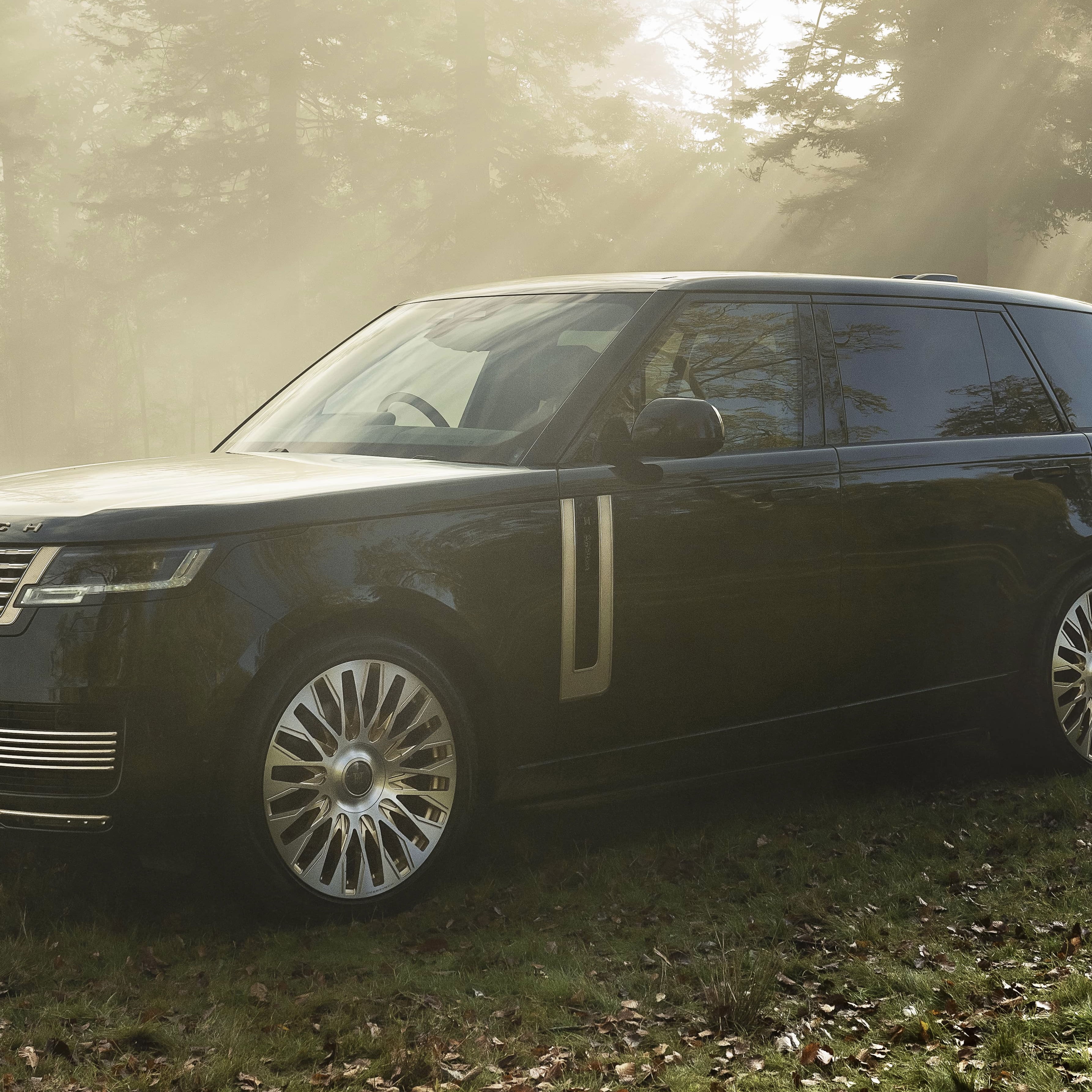 Range Rover Holland & Holland Edition by Overfinch - front