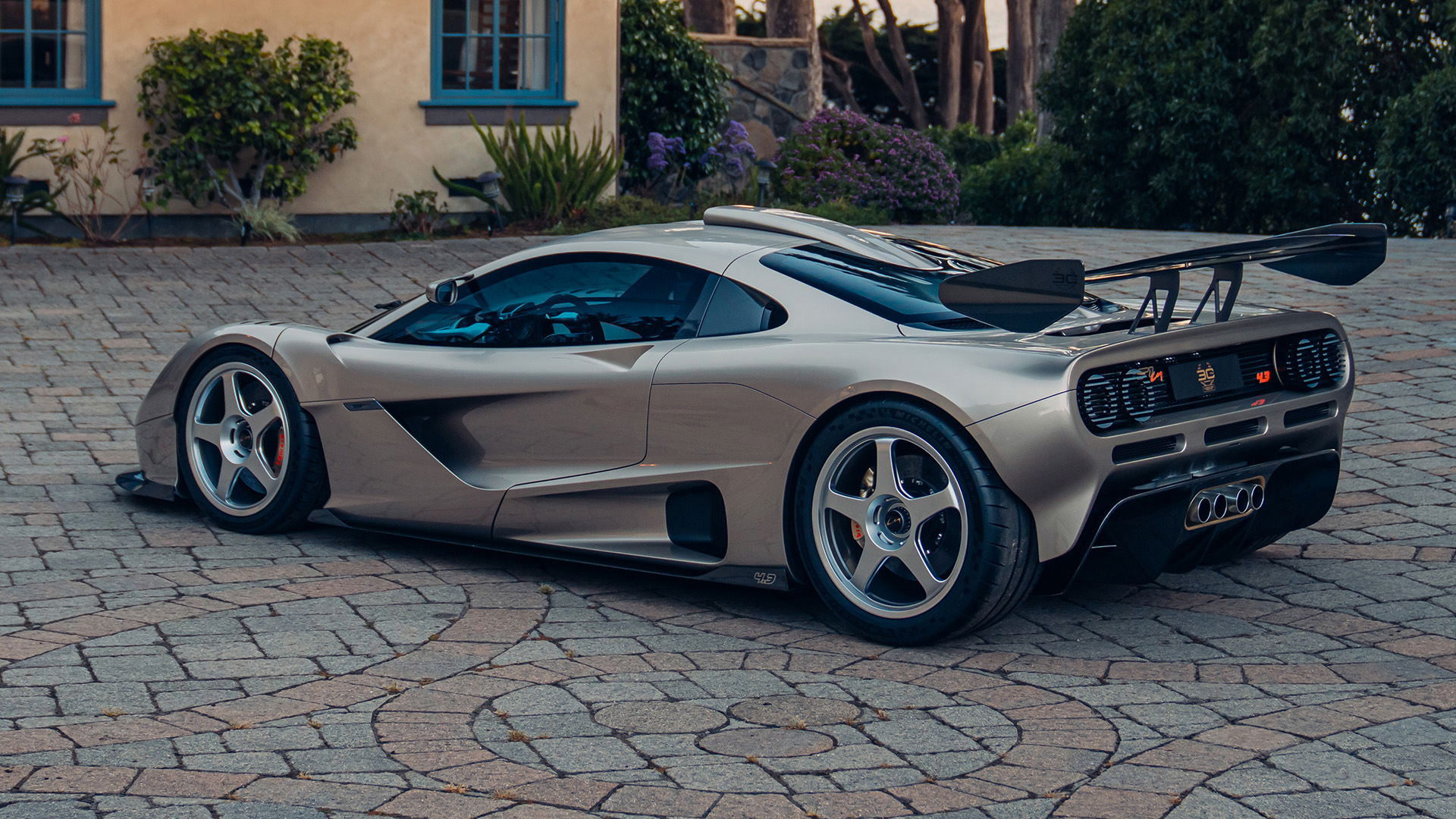 Gordon Murray Automotive S1 LM