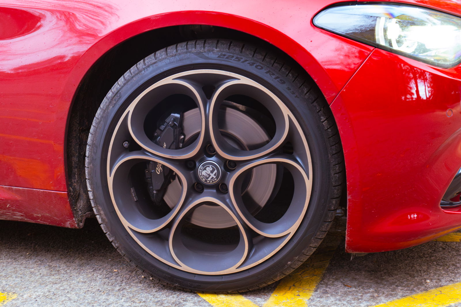 Alfa Romeo Giulia Intensa Front Wheel